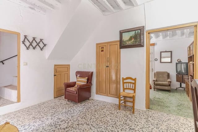 6 slaapkamer Huis te koop in Ugíjar - € 46.000 (Ref: 10184052)