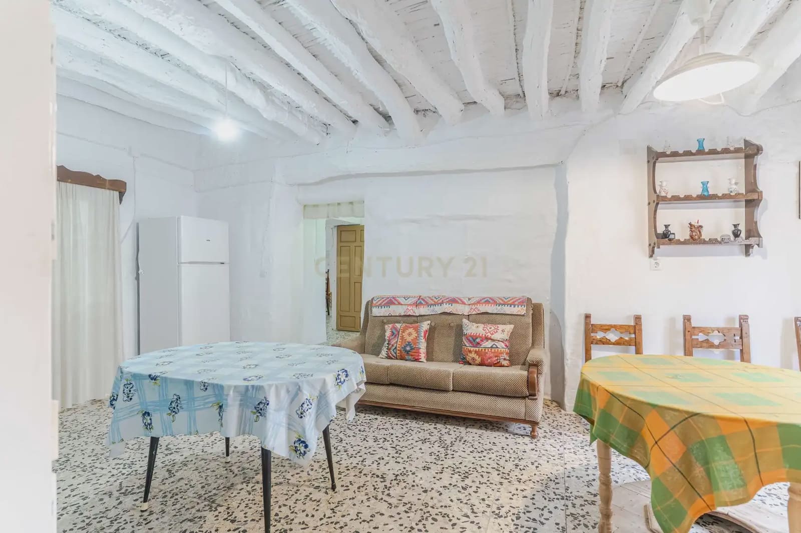 6 slaapkamer Huis te koop in Ugijar - € 46.000 (Ref: 10184052)