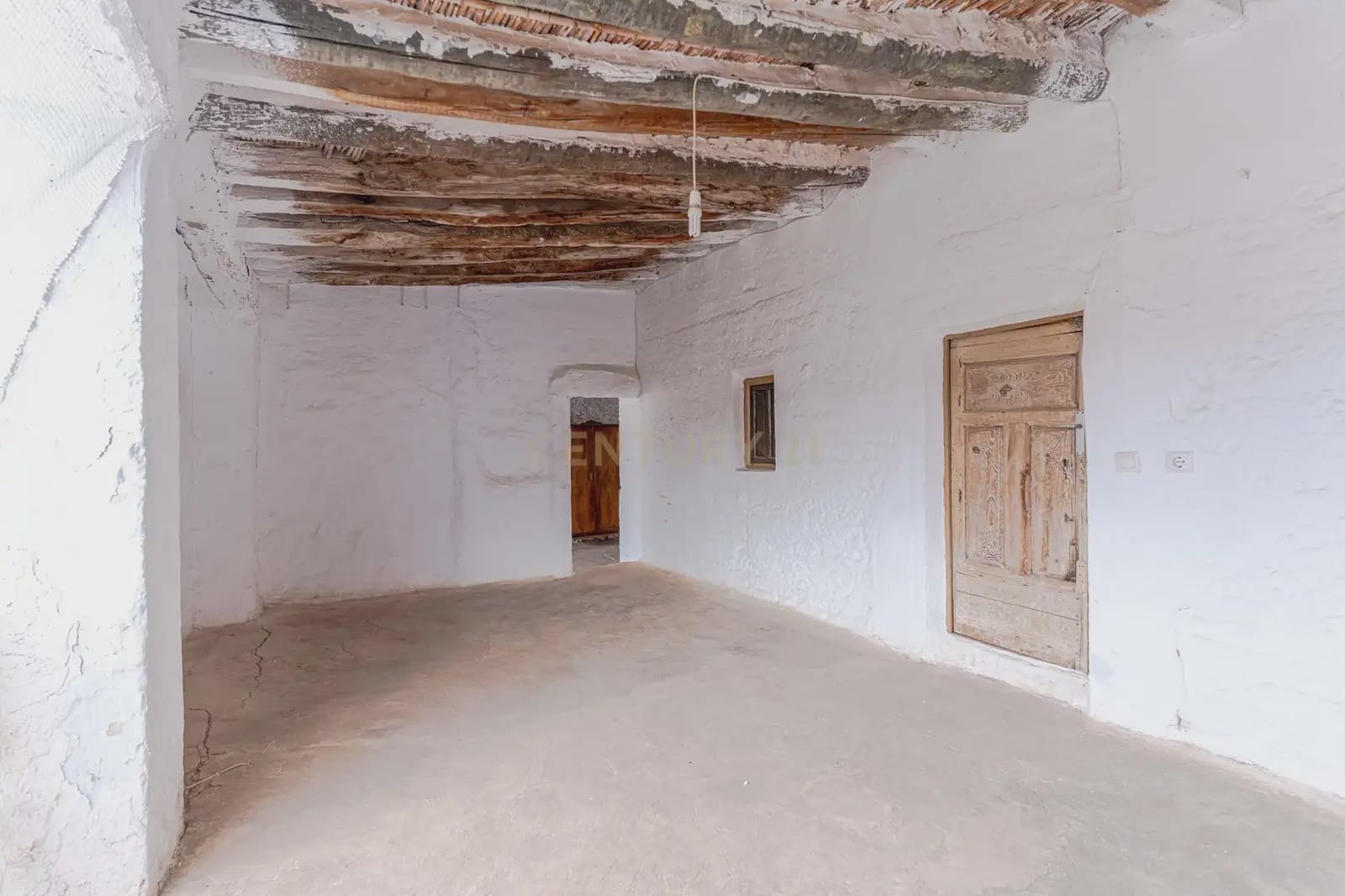 6 slaapkamer Huis te koop in Ugijar - € 46.000 (Ref: 10184052)