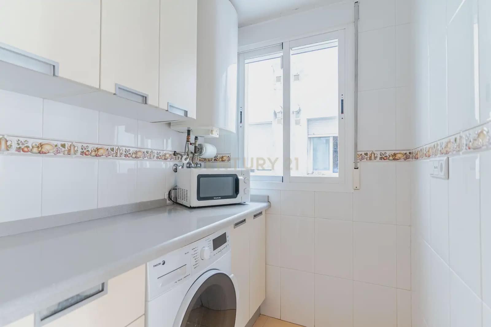 2 soverom Leilighet til salgs i Las Gabias med garasje - € 149 000 (Ref: 10185956)