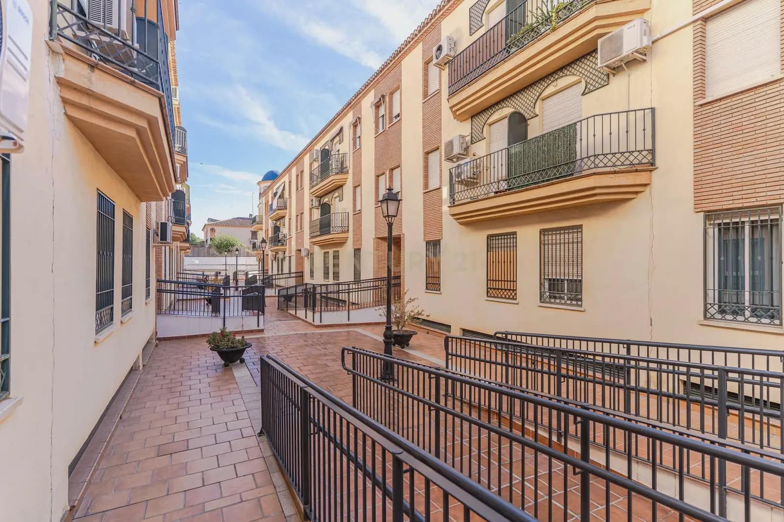 2 soverom Leilighet til salgs i Las Gabias med garasje - € 149 000 (Ref: 10185956)