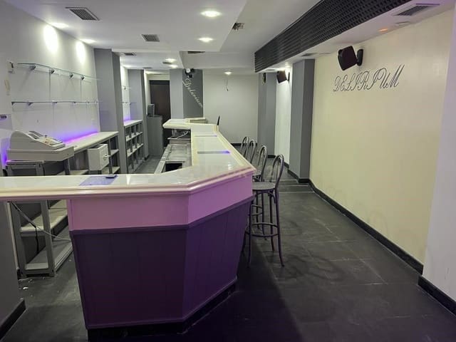 Erhverv til salg i Figares, Granada by - € 127.500 (Ref: 8967166)
