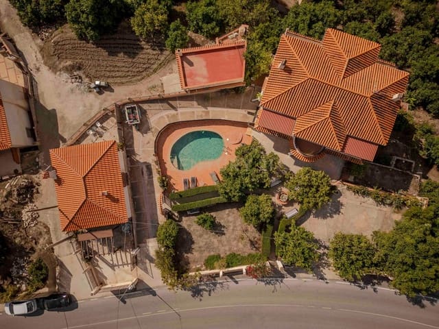 5 sovrum Finca/Hus på landet till salu i Guajar Faraguit, Los Guajares med pool garage - 499 900 € (Ref: 9134752)