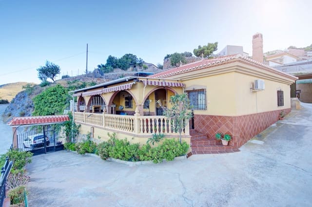 5 Zimmer Finca/Landgut zu verkaufen in Gualchos - 295.000 € (Ref: 9136944)