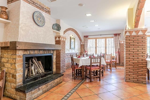 Hotel til salg i Güéjar Sierra - € 1.500.000 (Ref: 9158460)