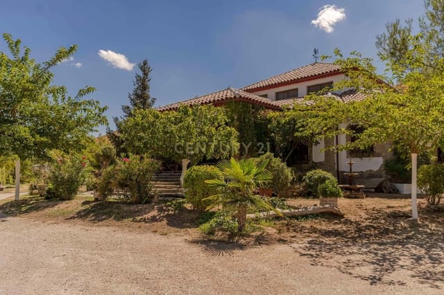 5 Zimmer Villa zu verkaufen in Huelma mit Garage - 650.000 € (Ref: 9158557)