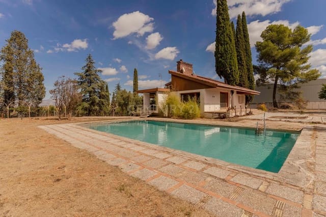 5 soveværelse Finca/Landehus til salg i Albolote med garage - € 675.000 (Ref: 9158604)
