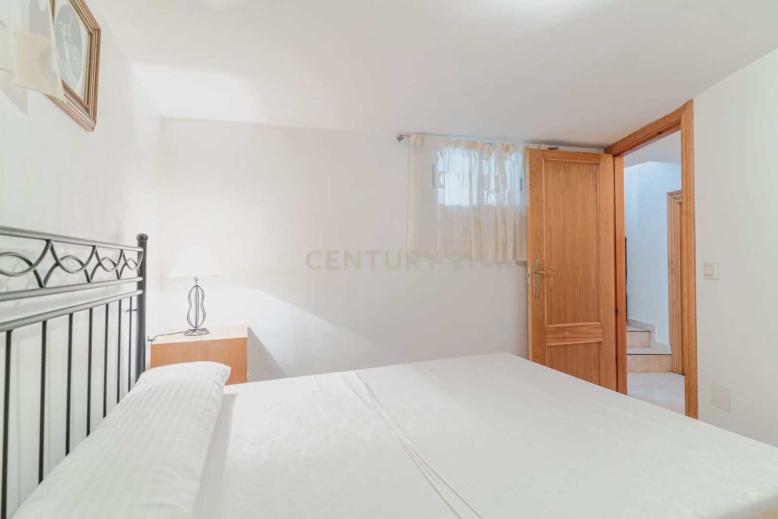 2 bedroom Townhouse for sale in Lanjaron - € 71,000 (Ref: 9278735)