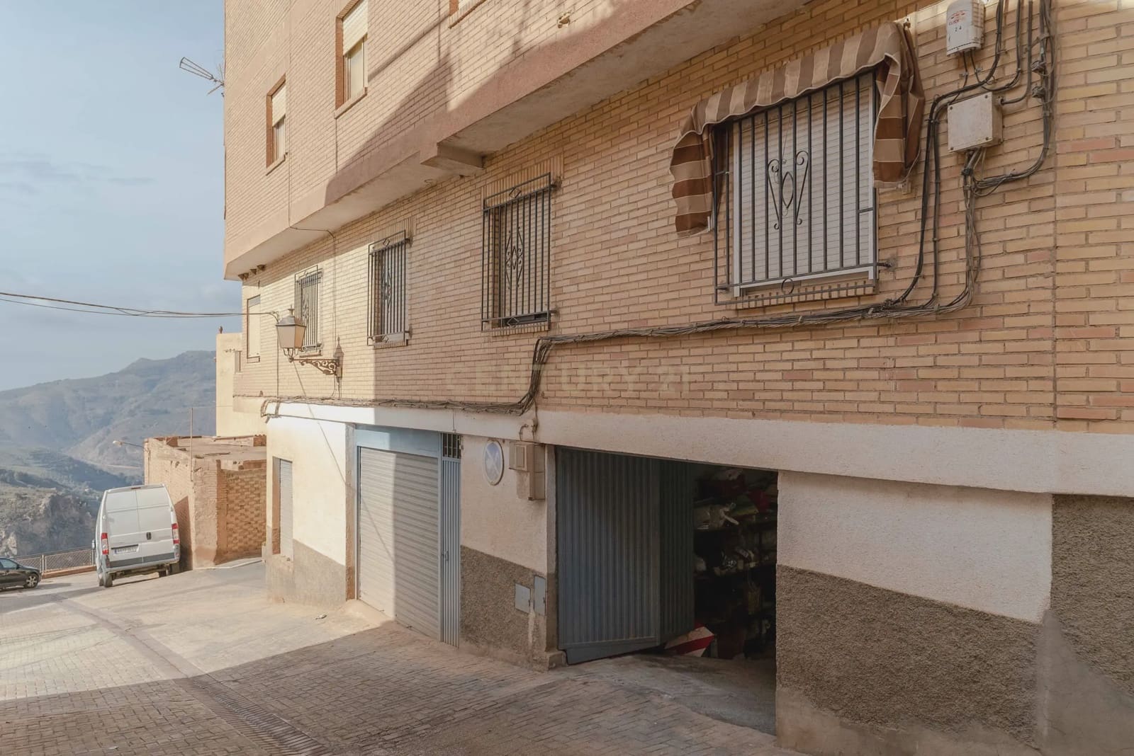 2 bedroom Townhouse for sale in Lanjaron - € 71,000 (Ref: 9278735)