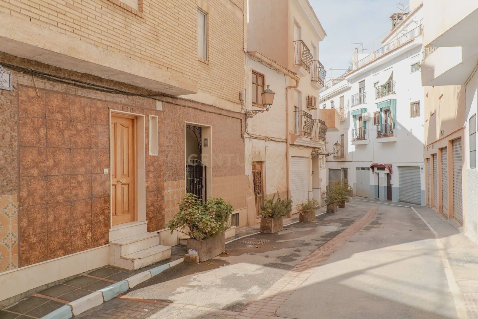 2 bedroom Townhouse for sale in Lanjaron - € 71,000 (Ref: 9278735)