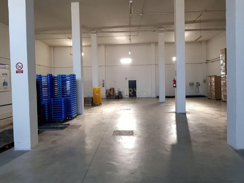 Kommersiell til salgs i Salobrena - € 600 000 (Ref: 9289541)