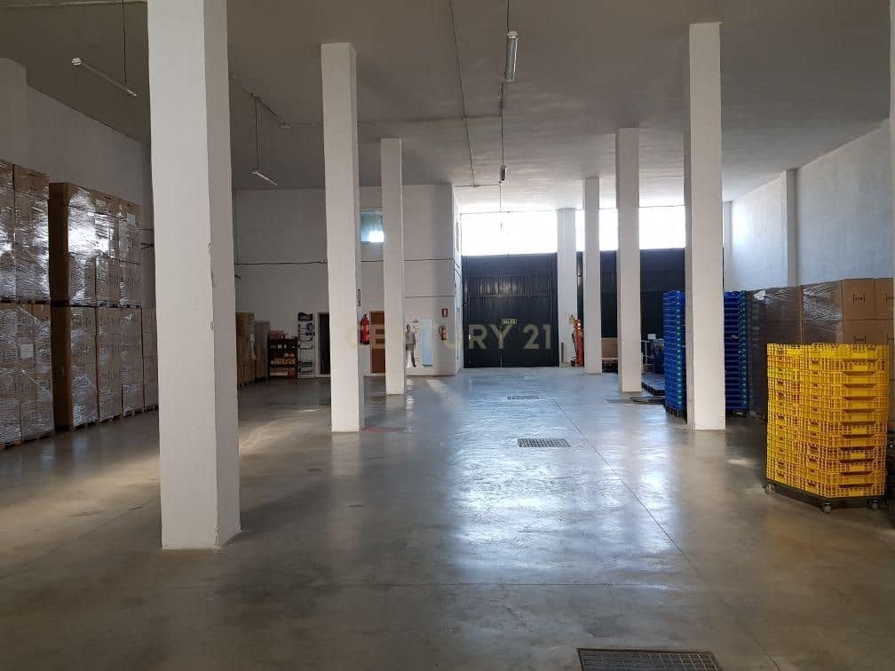 Kommersiell til salgs i Salobrena - € 600 000 (Ref: 9289541)