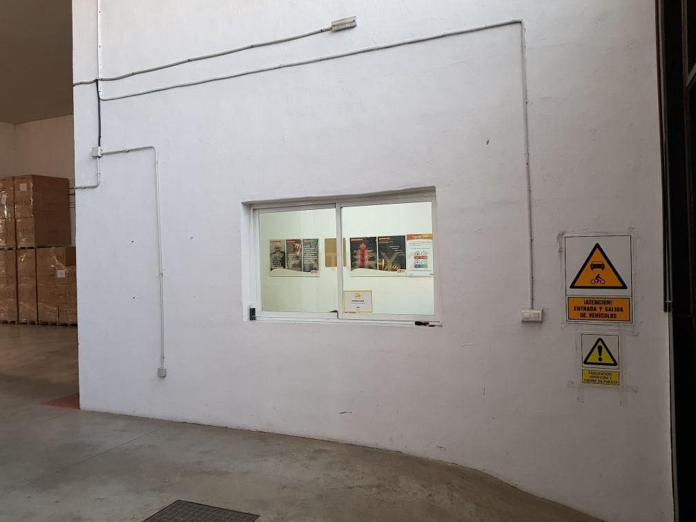 Kommersiell til salgs i Salobrena - € 600 000 (Ref: 9289541)