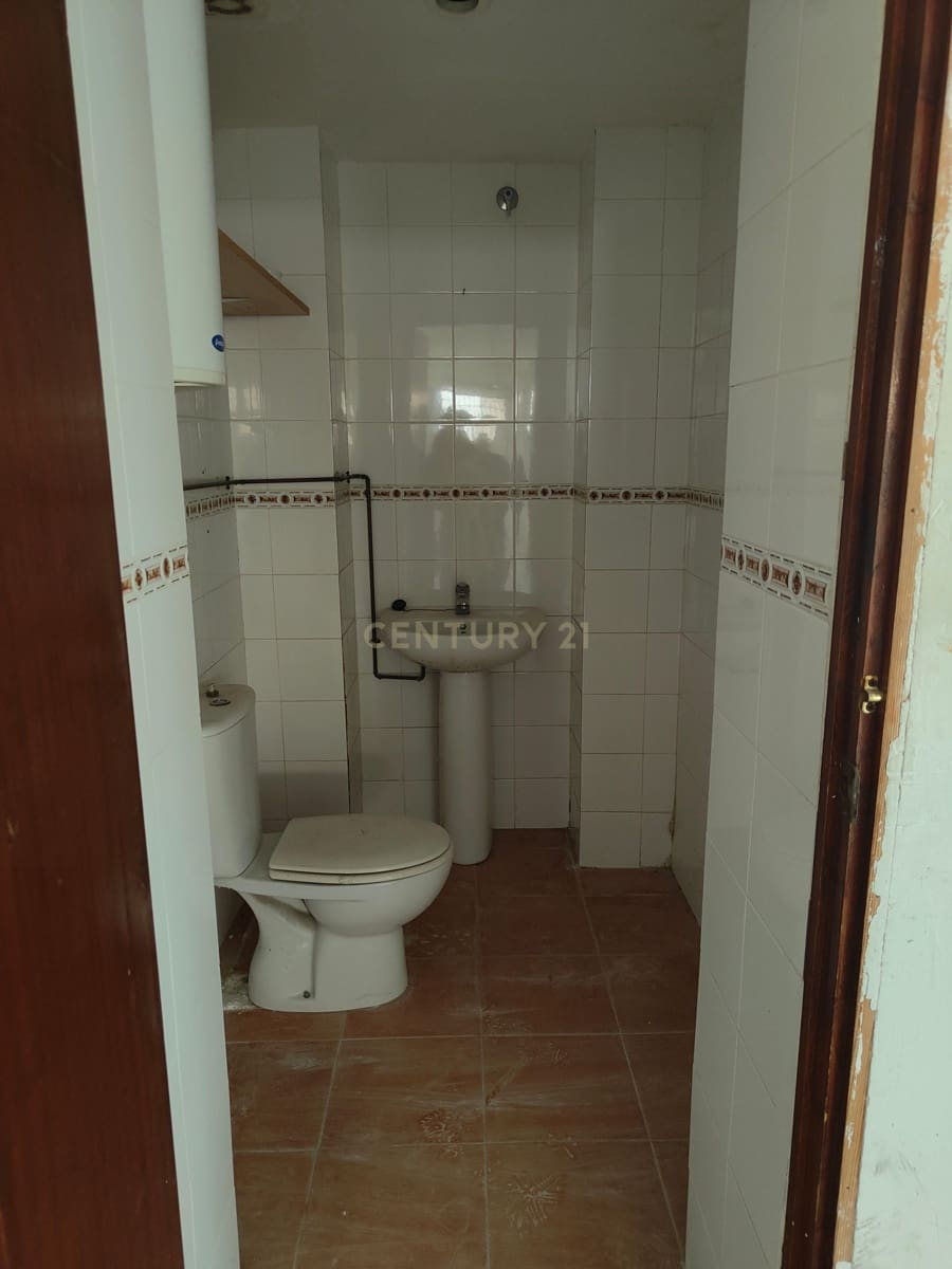 Erhverv til leje i La Zubia - € 1.000 (Ref: 9289545)