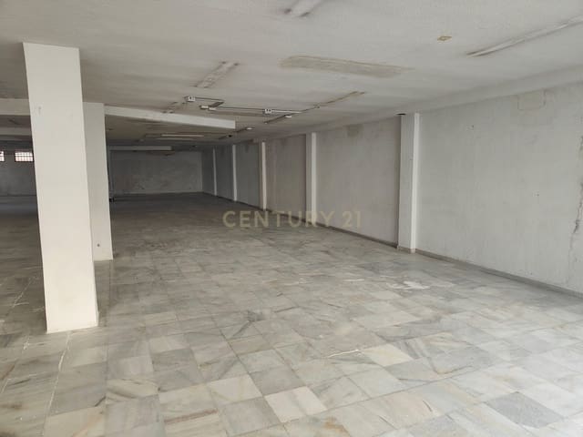 Kaupallinen vuokrattavana paikassa La Zubia - 1 000 € (Ref: 9289545)