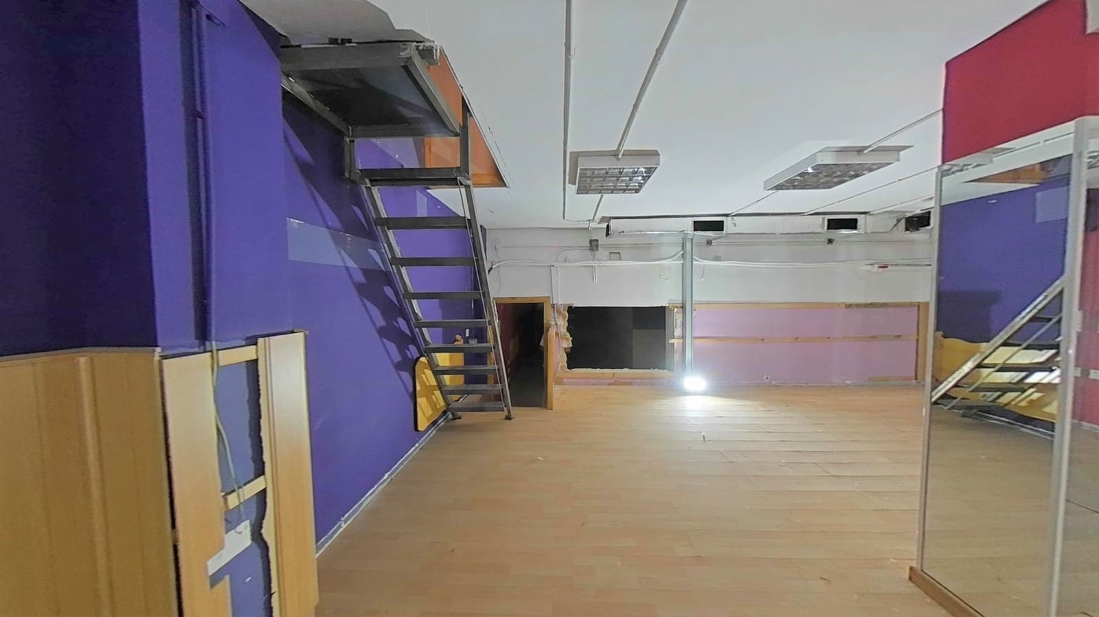 Erhverv til salg i Granada by - € 113.000 (Ref: 9289547)