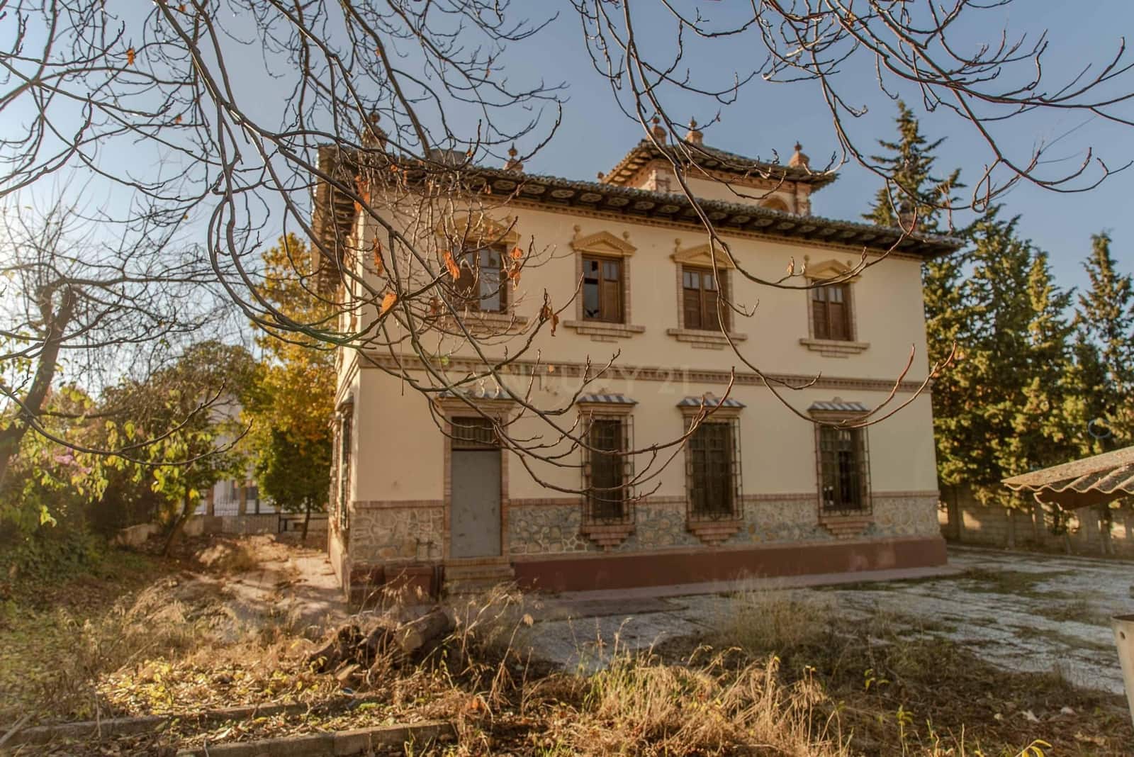 6 sypialnia Willa na sprzedaż w Miasto Grenada z garażem - 1 350 000 € (Ref: 9289548)