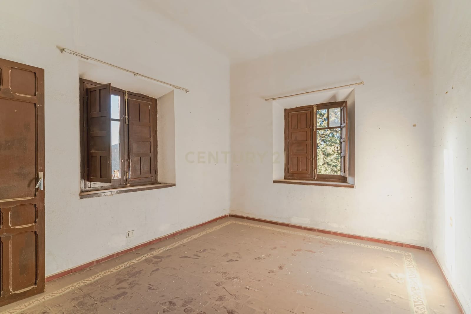 6 sypialnia Willa na sprzedaż w Miasto Grenada z garażem - 1 350 000 € (Ref: 9289548)