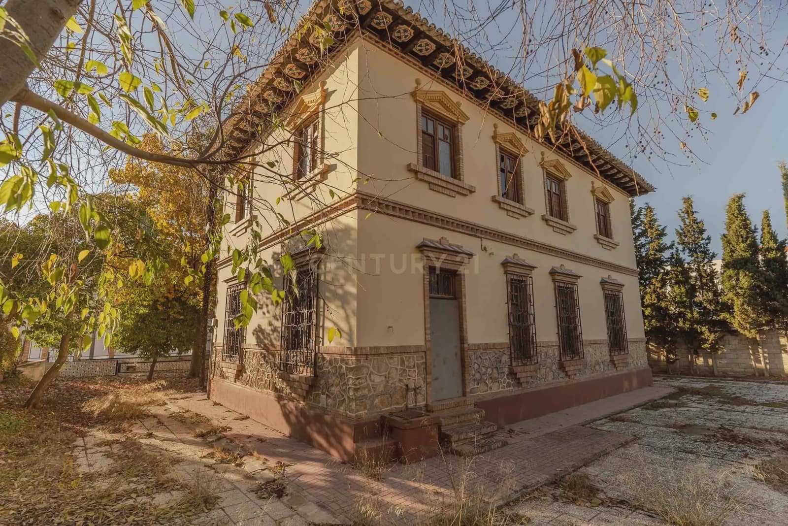 6 sypialnia Willa na sprzedaż w Miasto Grenada z garażem - 1 350 000 € (Ref: 9289548)