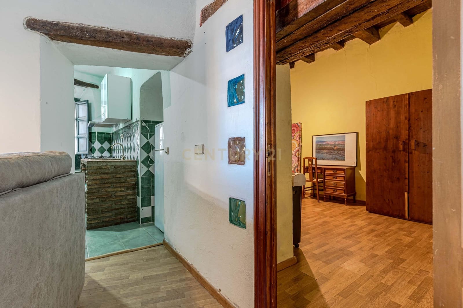 9 bedroom Cave House for sale in Guadix - € 295,000 (Ref: 9289549)