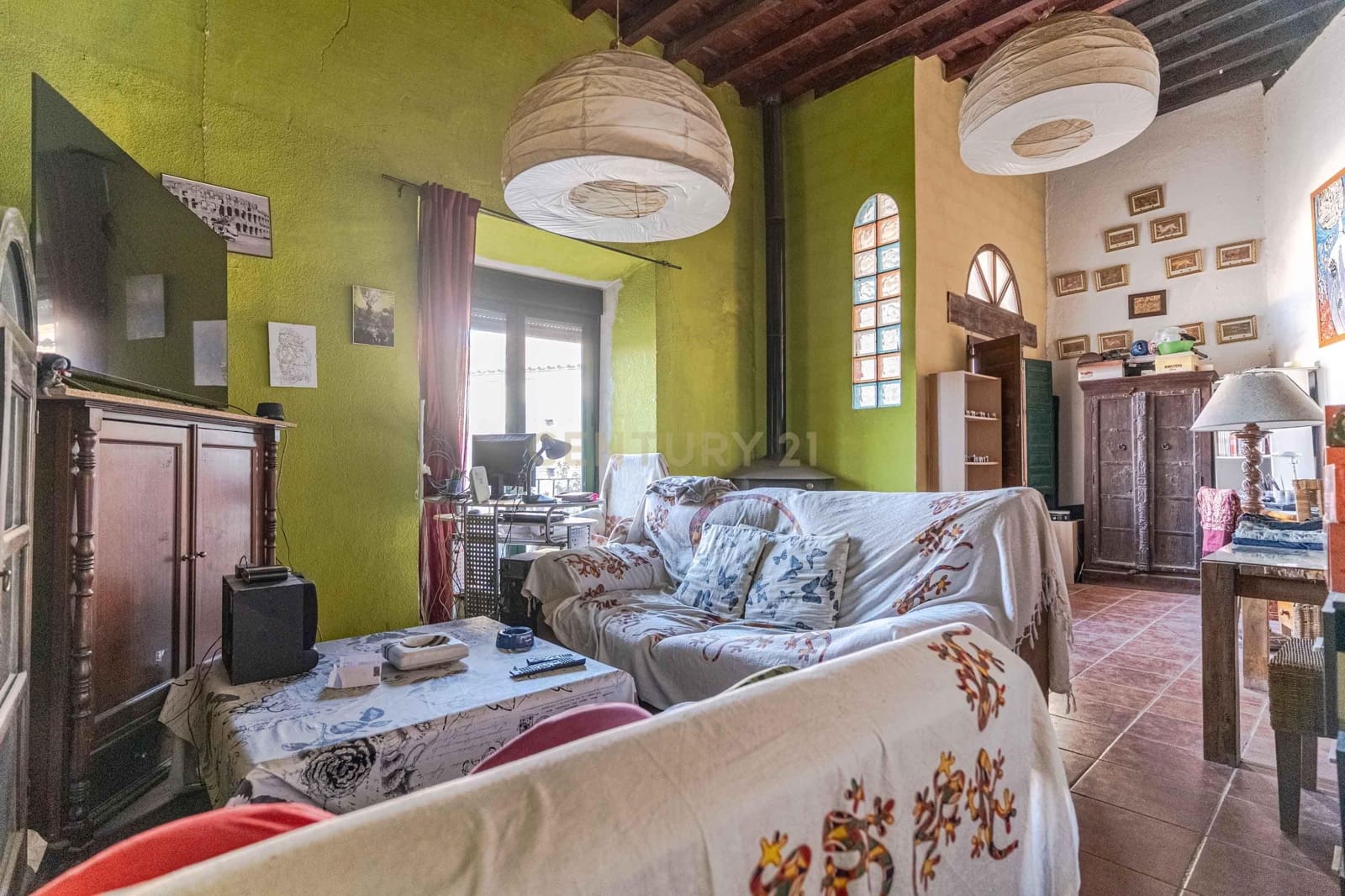 9 bedroom Cave House for sale in Guadix - € 295,000 (Ref: 9289549)