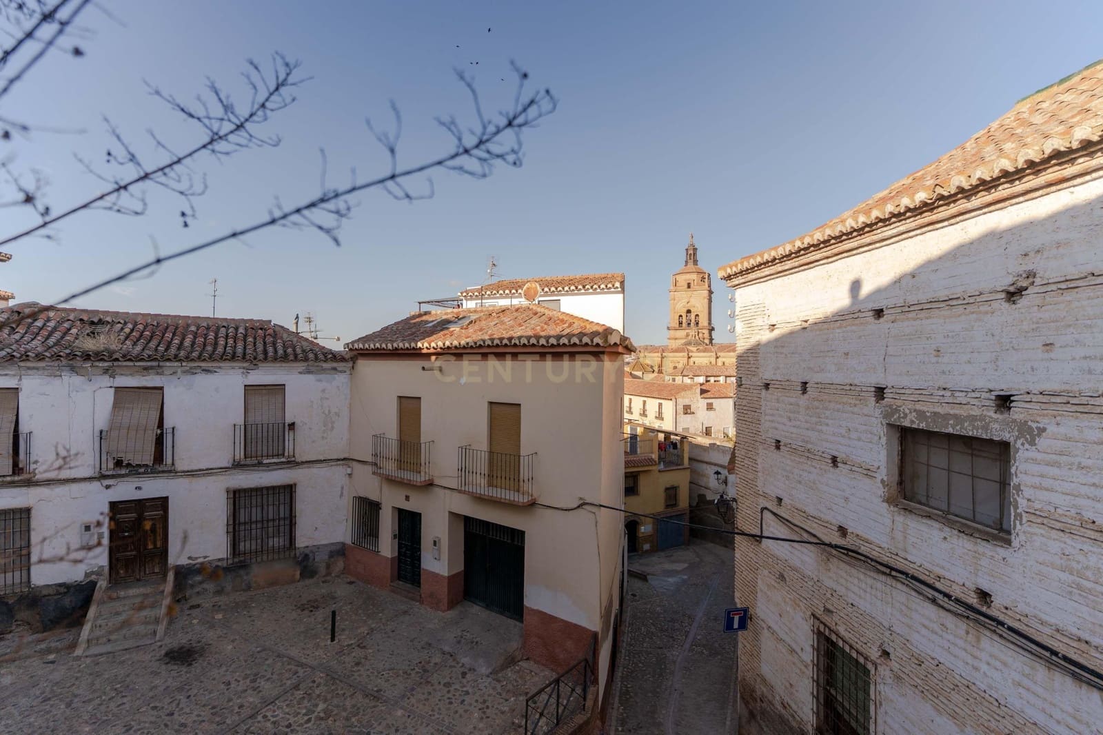 9 bedroom Cave House for sale in Guadix - € 295,000 (Ref: 9289549)