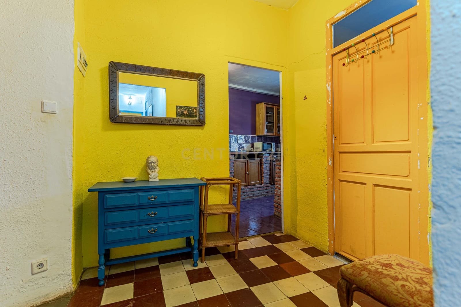 9 bedroom Cave House for sale in Guadix - € 295,000 (Ref: 9289549)