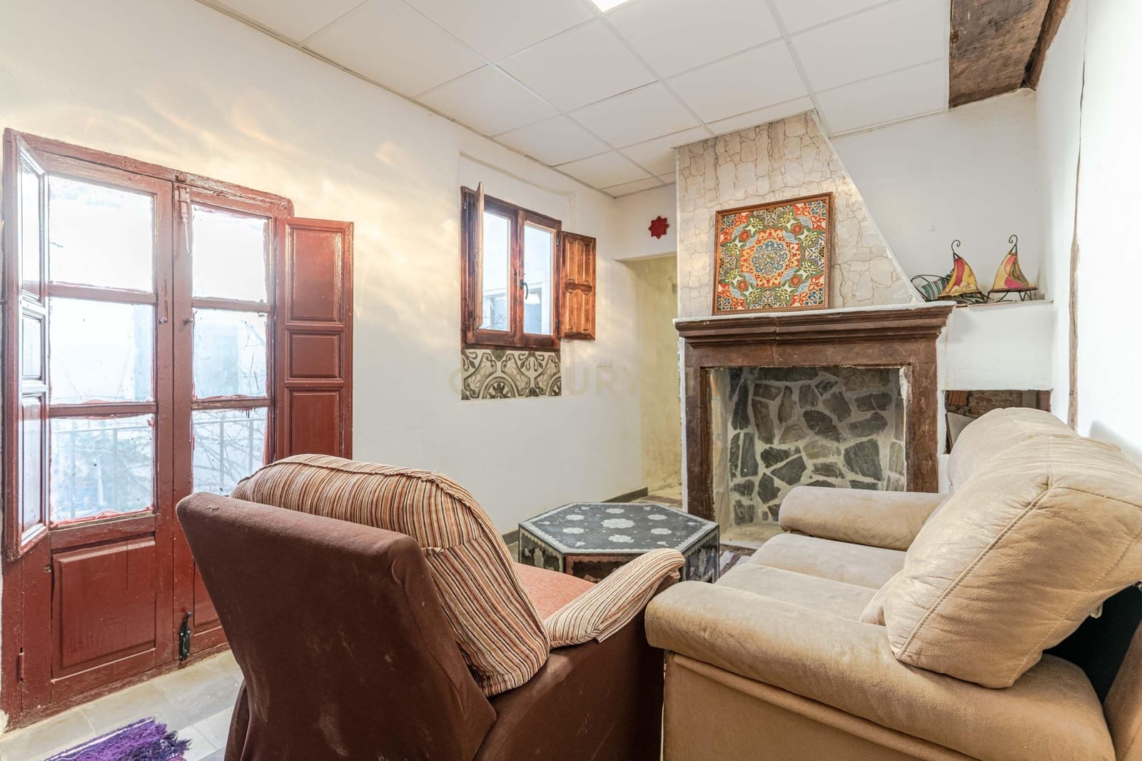 9 bedroom Cave House for sale in Guadix - € 295,000 (Ref: 9289549)