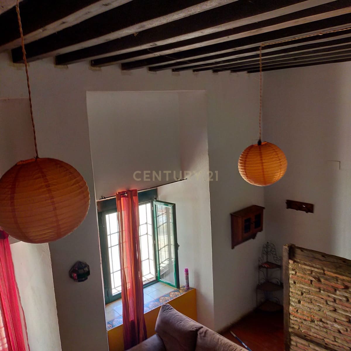 9 bedroom Cave House for sale in Guadix - € 295,000 (Ref: 9289549)