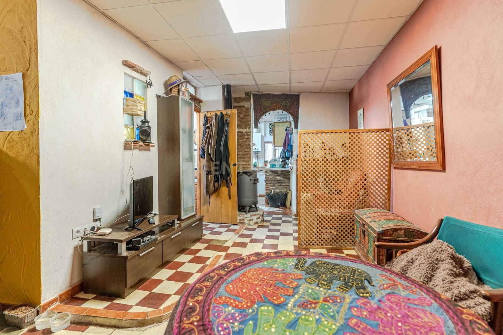 9 bedroom Cave House for sale in Guadix - € 295,000 (Ref: 9289549)