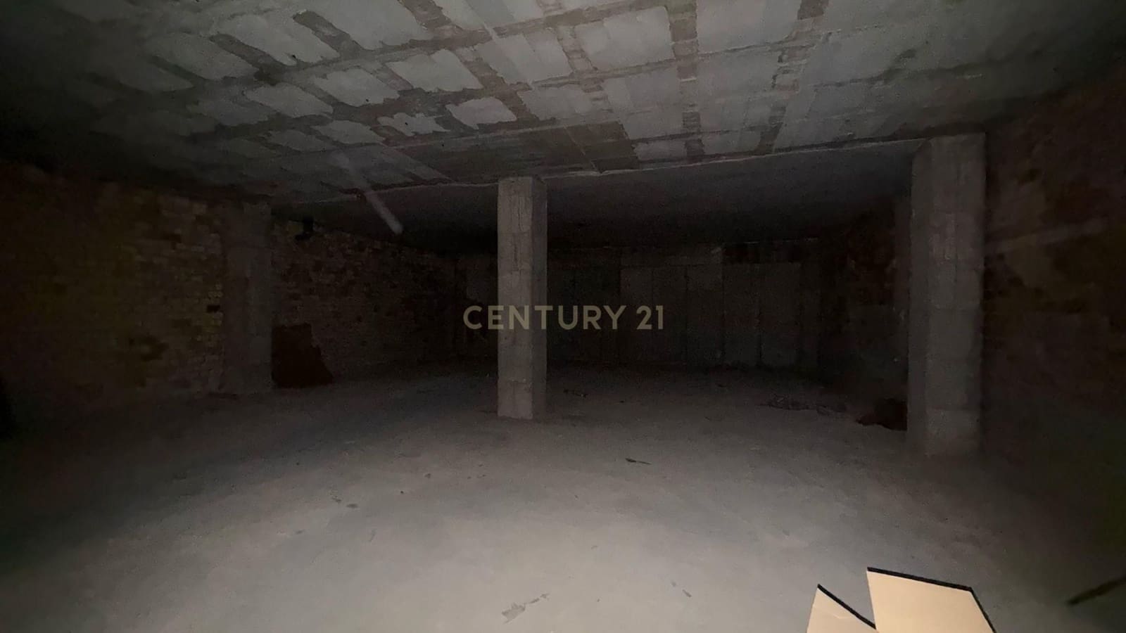 Erhverv til leje i Granada by - € 2.900 (Ref: 9289550)