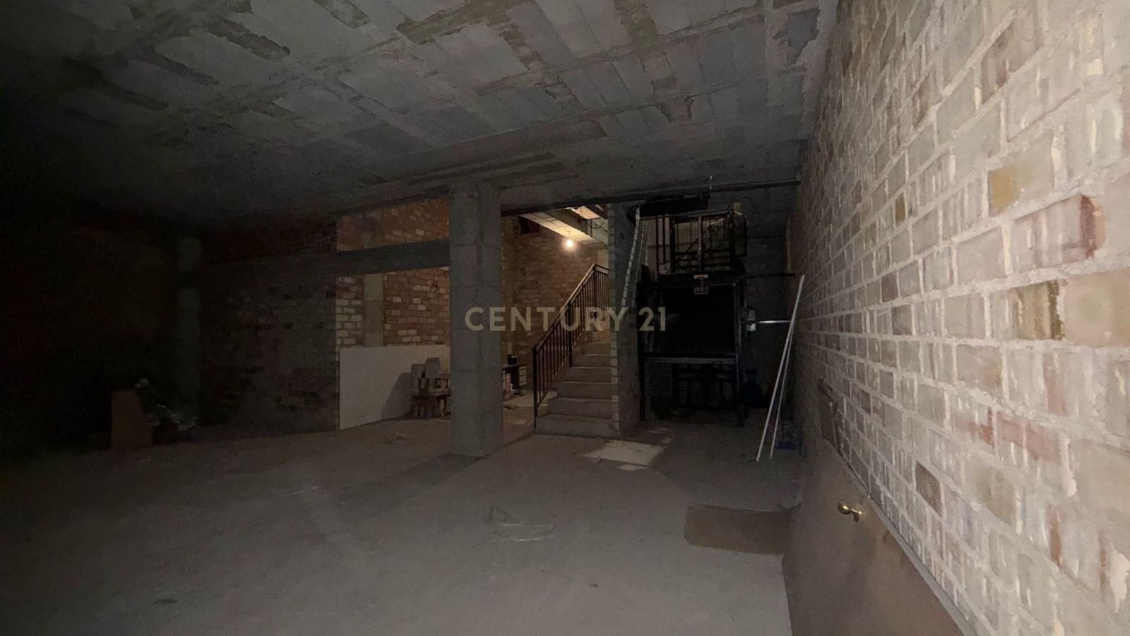 Erhverv til leje i Granada by - € 2.900 (Ref: 9289550)