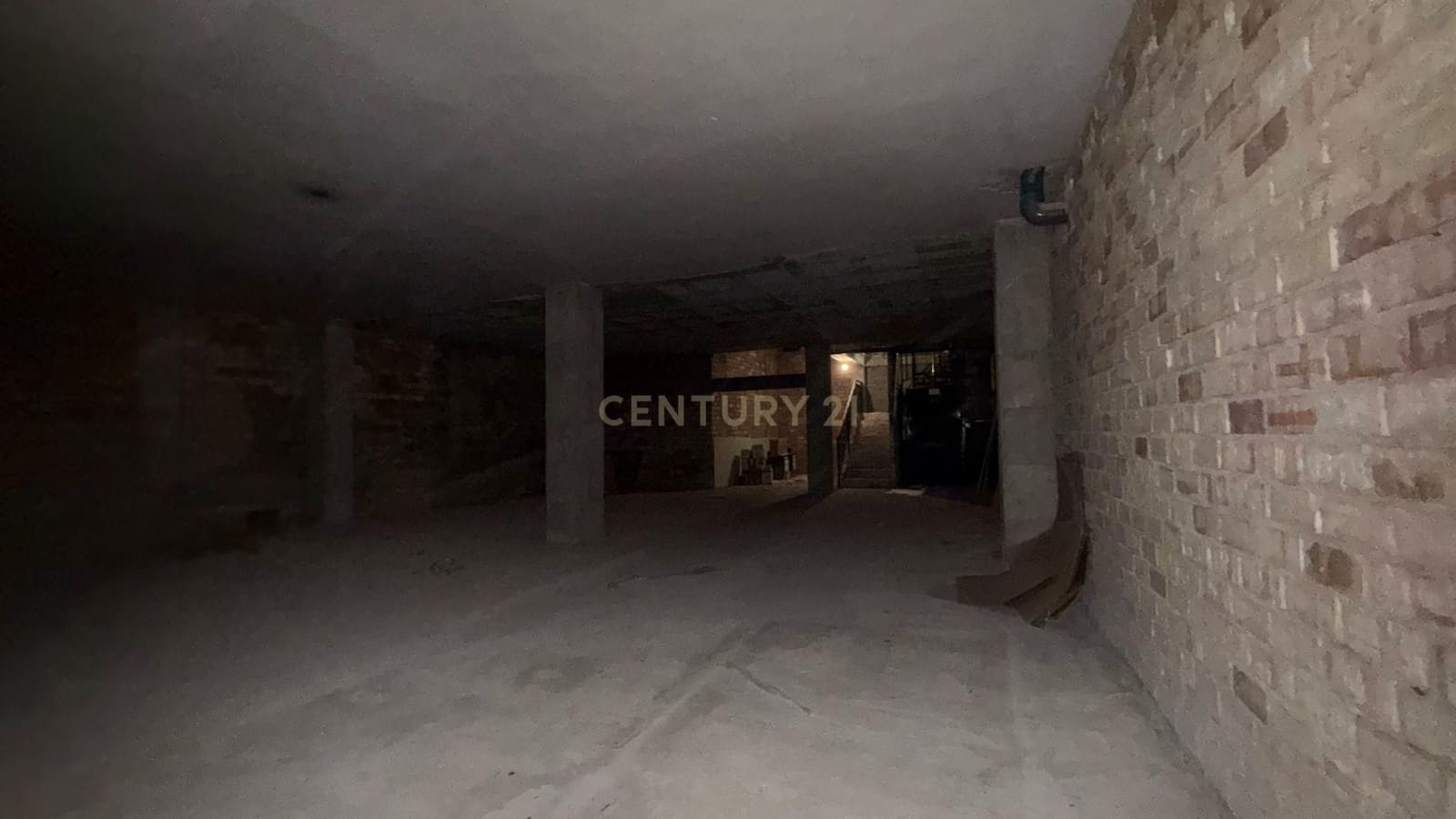 Erhverv til leje i Granada by - € 2.900 (Ref: 9289550)