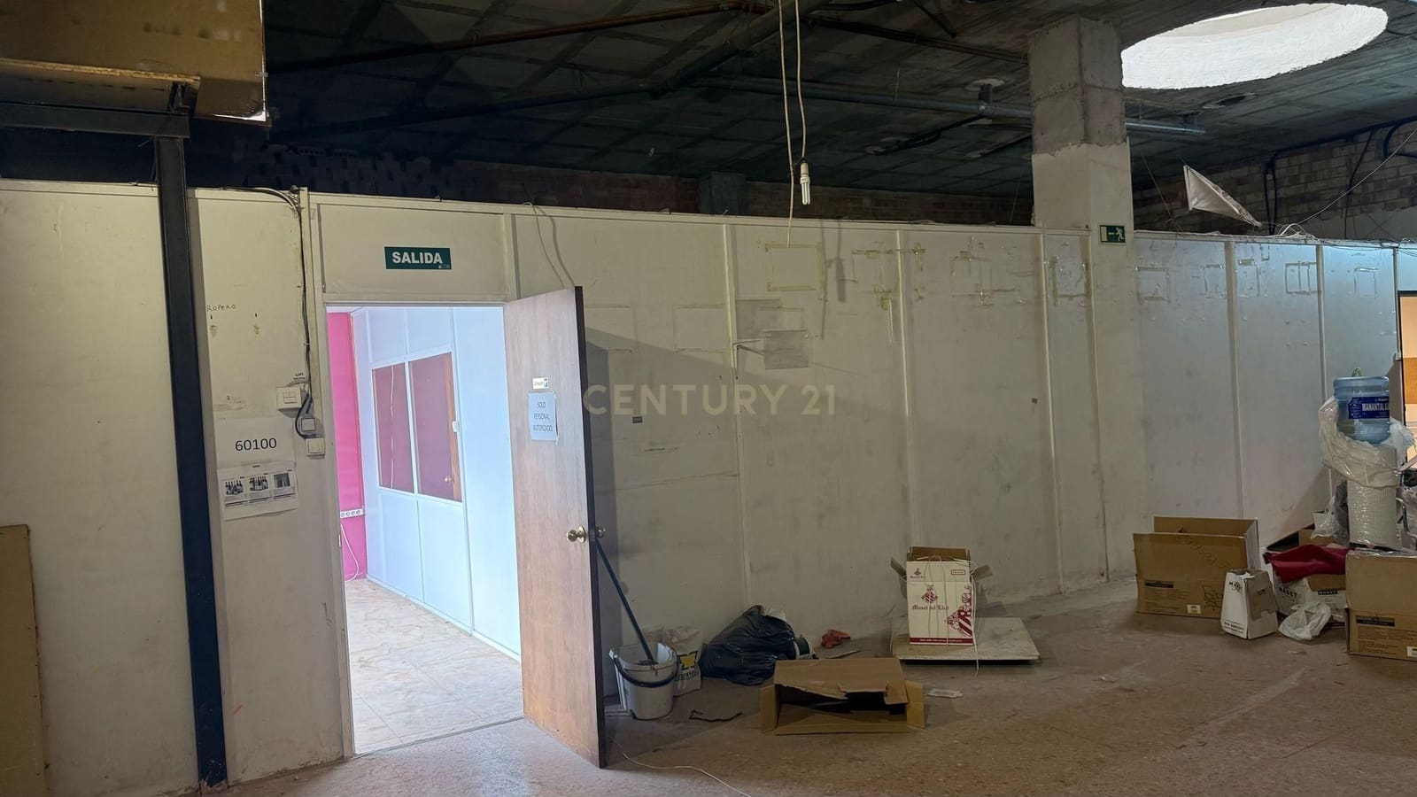 Erhverv til leje i Granada by - € 2.900 (Ref: 9289550)