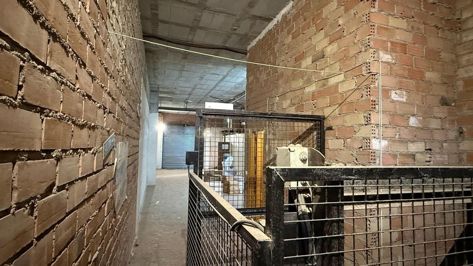 Erhverv til leje i Granada by - € 2.900 (Ref: 9289550)