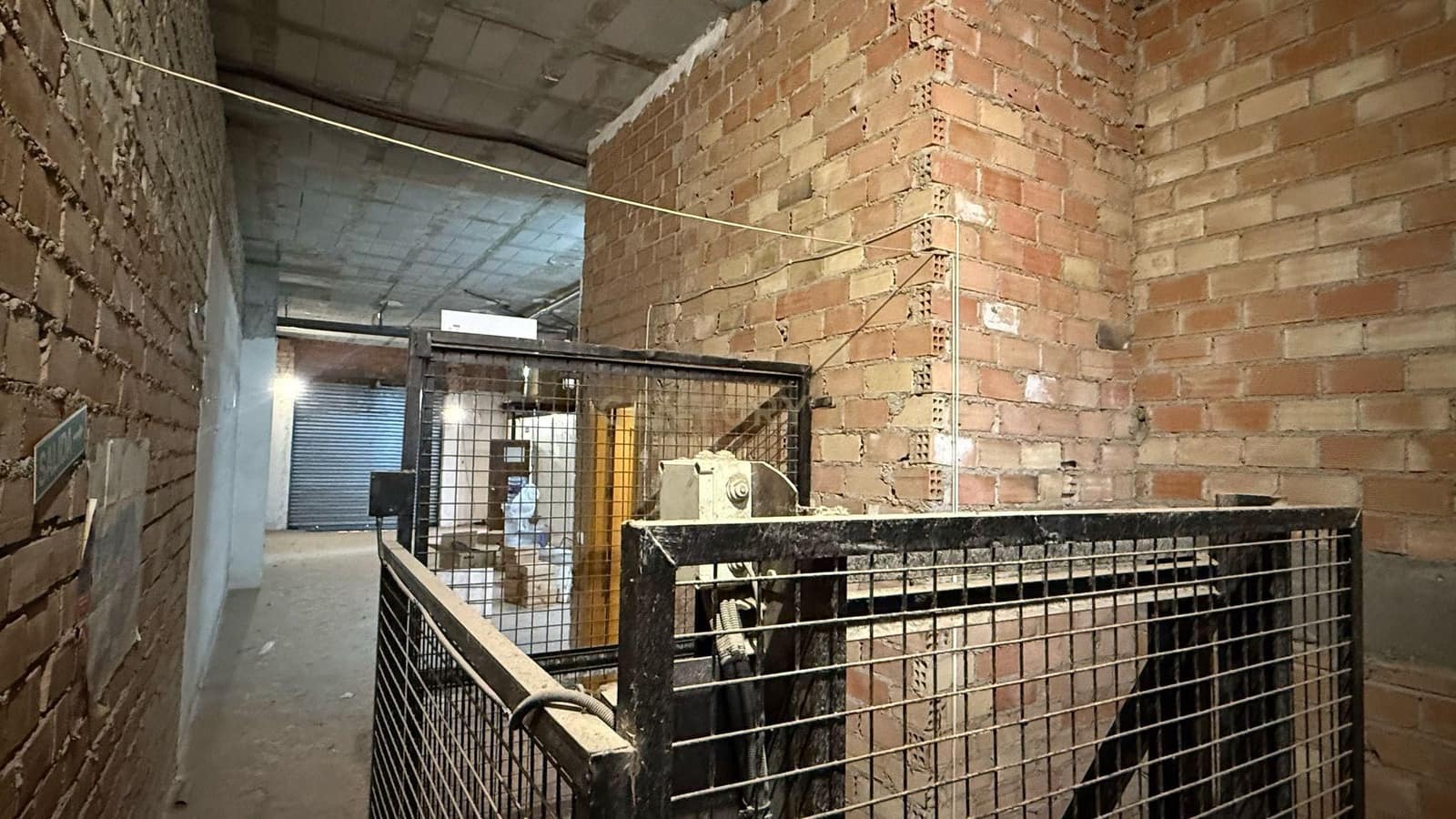 Erhverv til leje i Granada by - € 2.900 (Ref: 9289550)