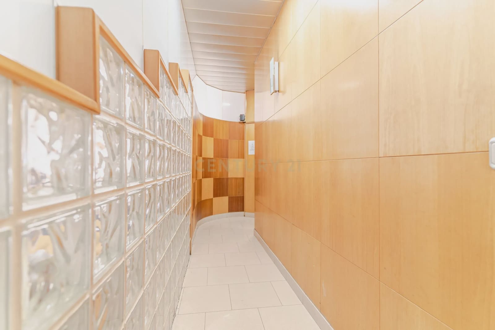 Kommersiell til salgs i Armilla - € 790 000 (Ref: 9289551)