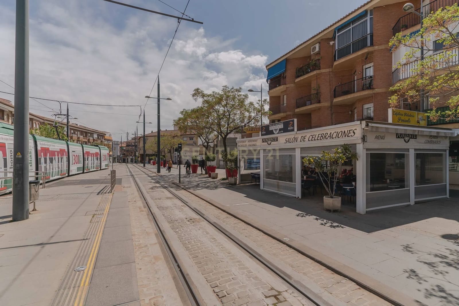 Kommersiell til salgs i Armilla - € 790 000 (Ref: 9289551)