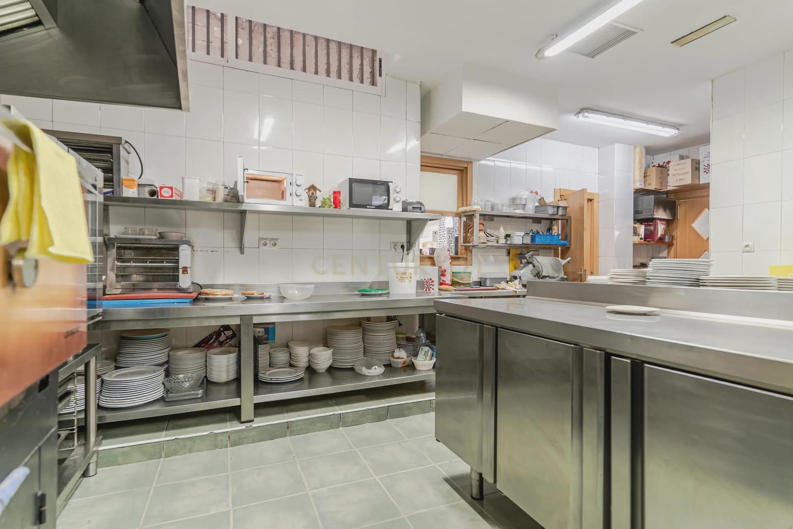 Kommersiell til salgs i Armilla - € 790 000 (Ref: 9289551)