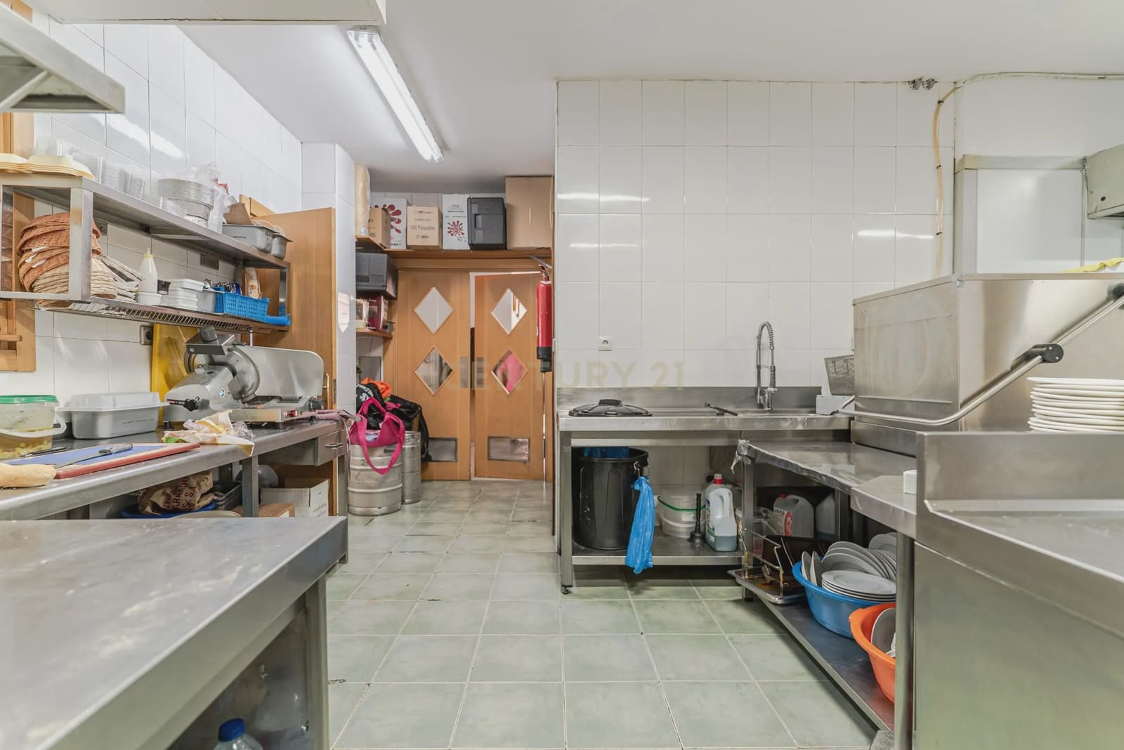 Kommersiell til salgs i Armilla - € 790 000 (Ref: 9289551)