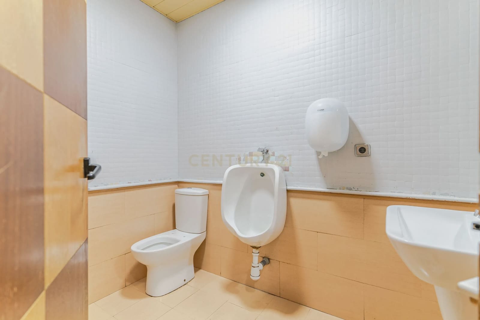 Kommersiell til salgs i Armilla - € 790 000 (Ref: 9289551)