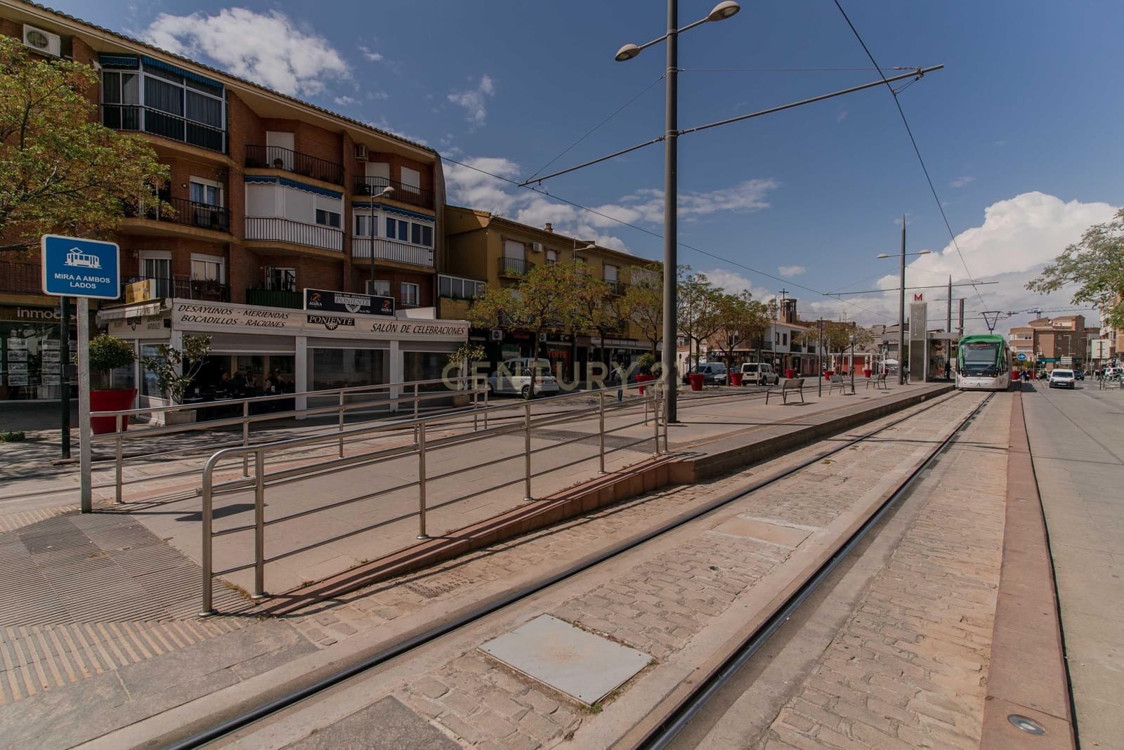 Kommersiell til salgs i Armilla - € 790 000 (Ref: 9289551)