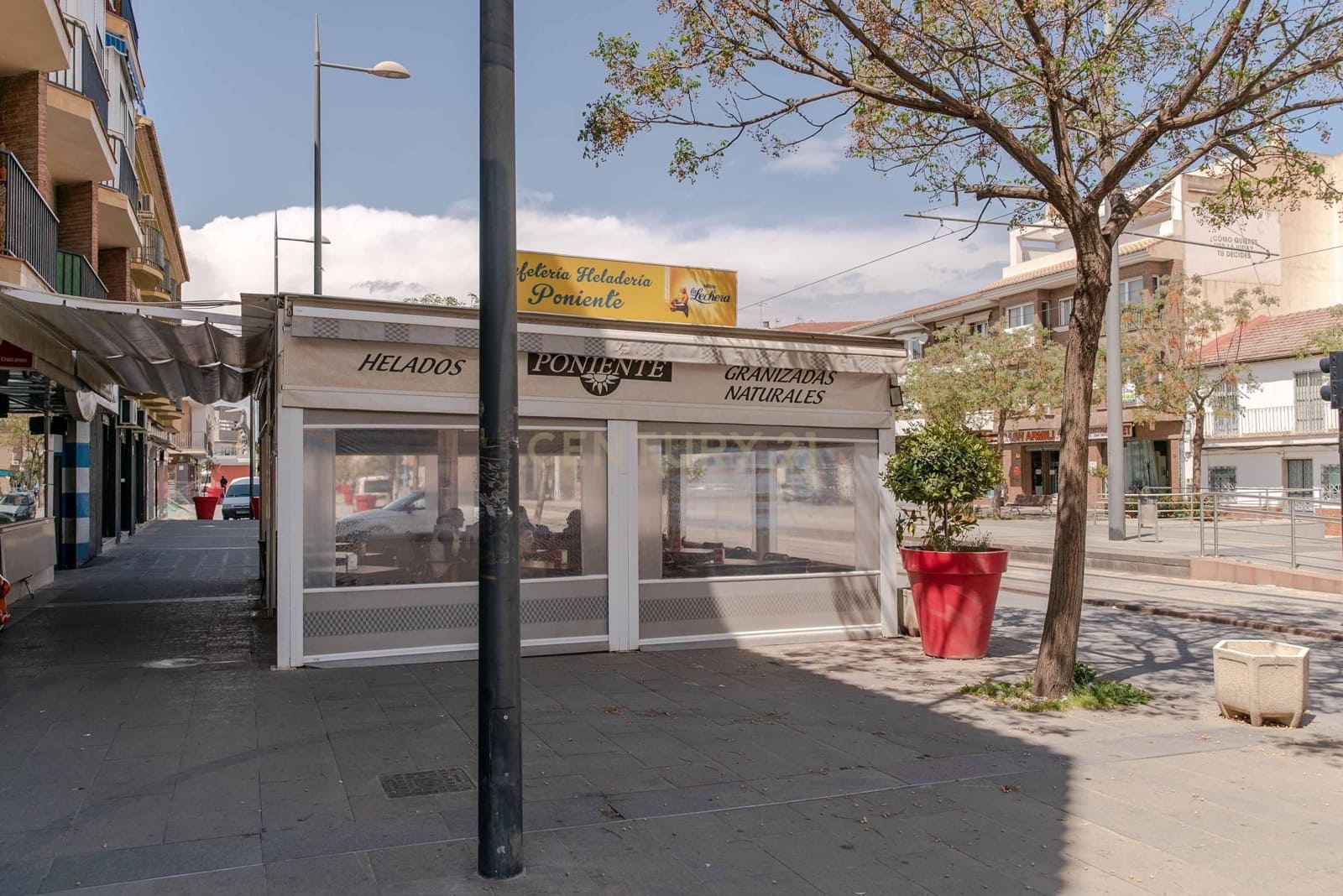 Kommersiell til salgs i Armilla - € 790 000 (Ref: 9289551)