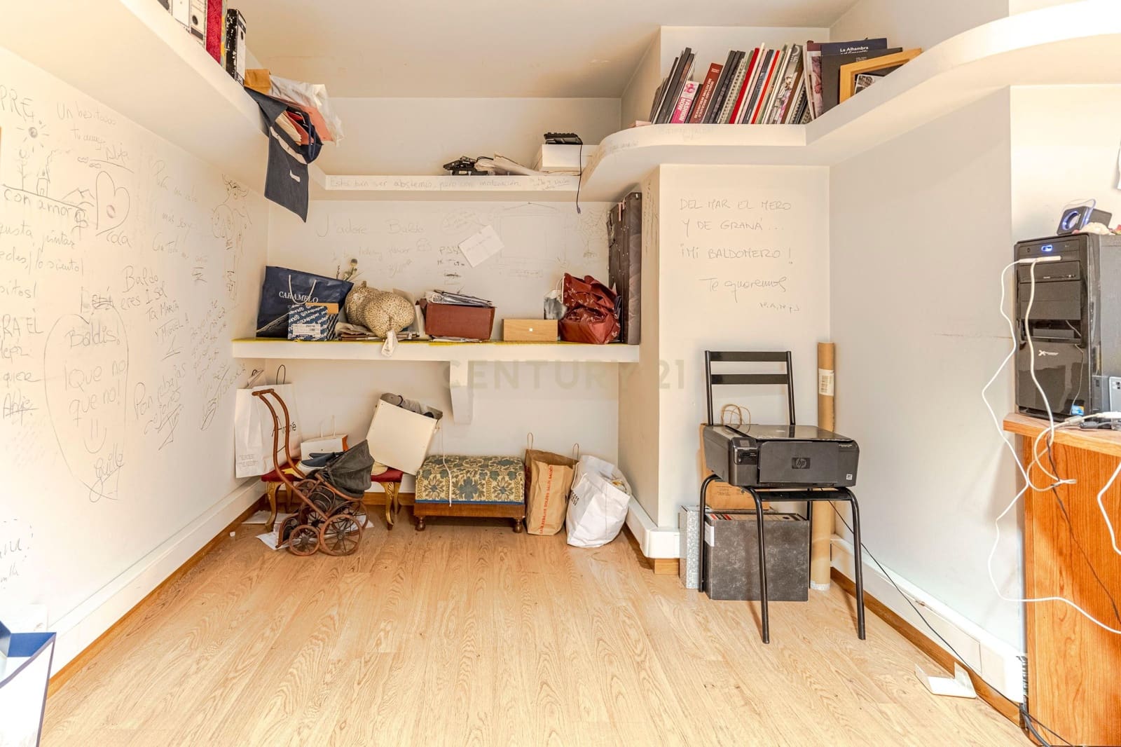 Kommersiell til salgs i Granada by - € 249 000 (Ref: 9289553)