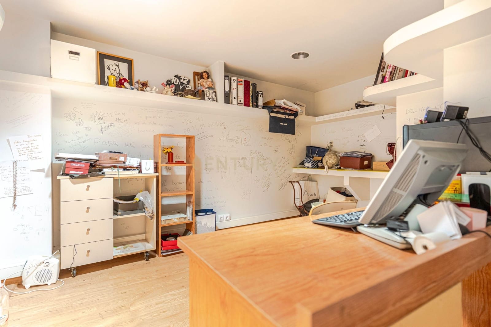 Kommersiell til salgs i Granada by - € 249 000 (Ref: 9289553)