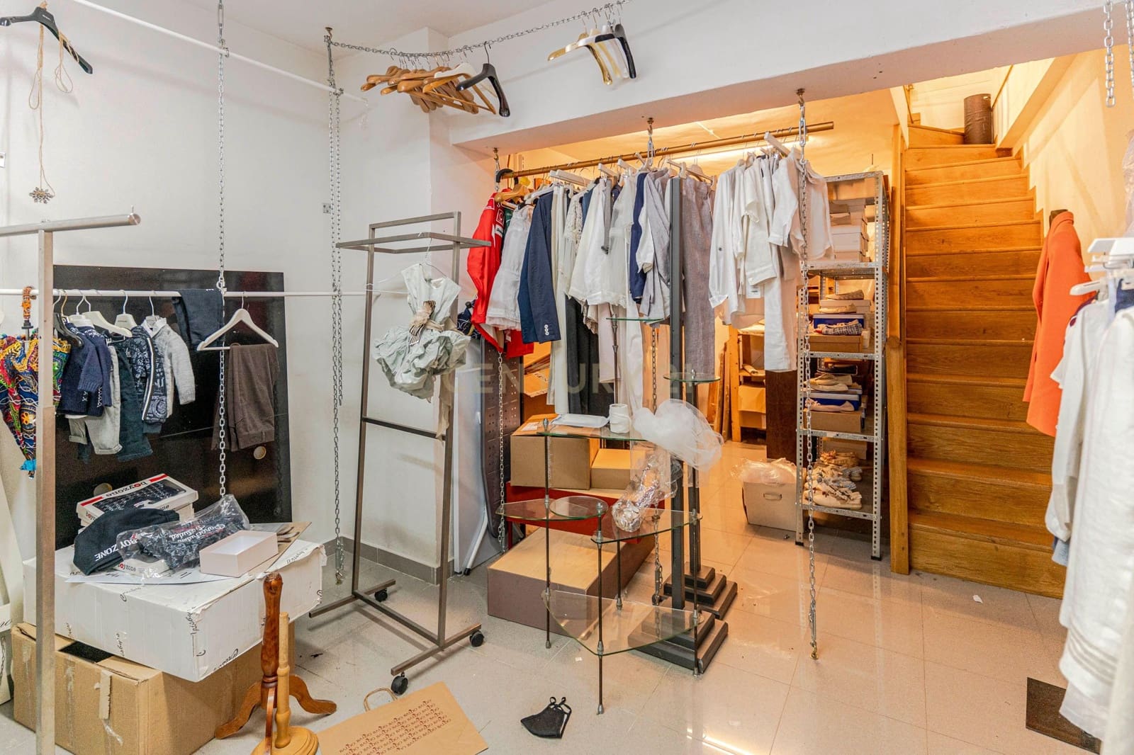 Kommersiell til salgs i Granada by - € 249 000 (Ref: 9289553)