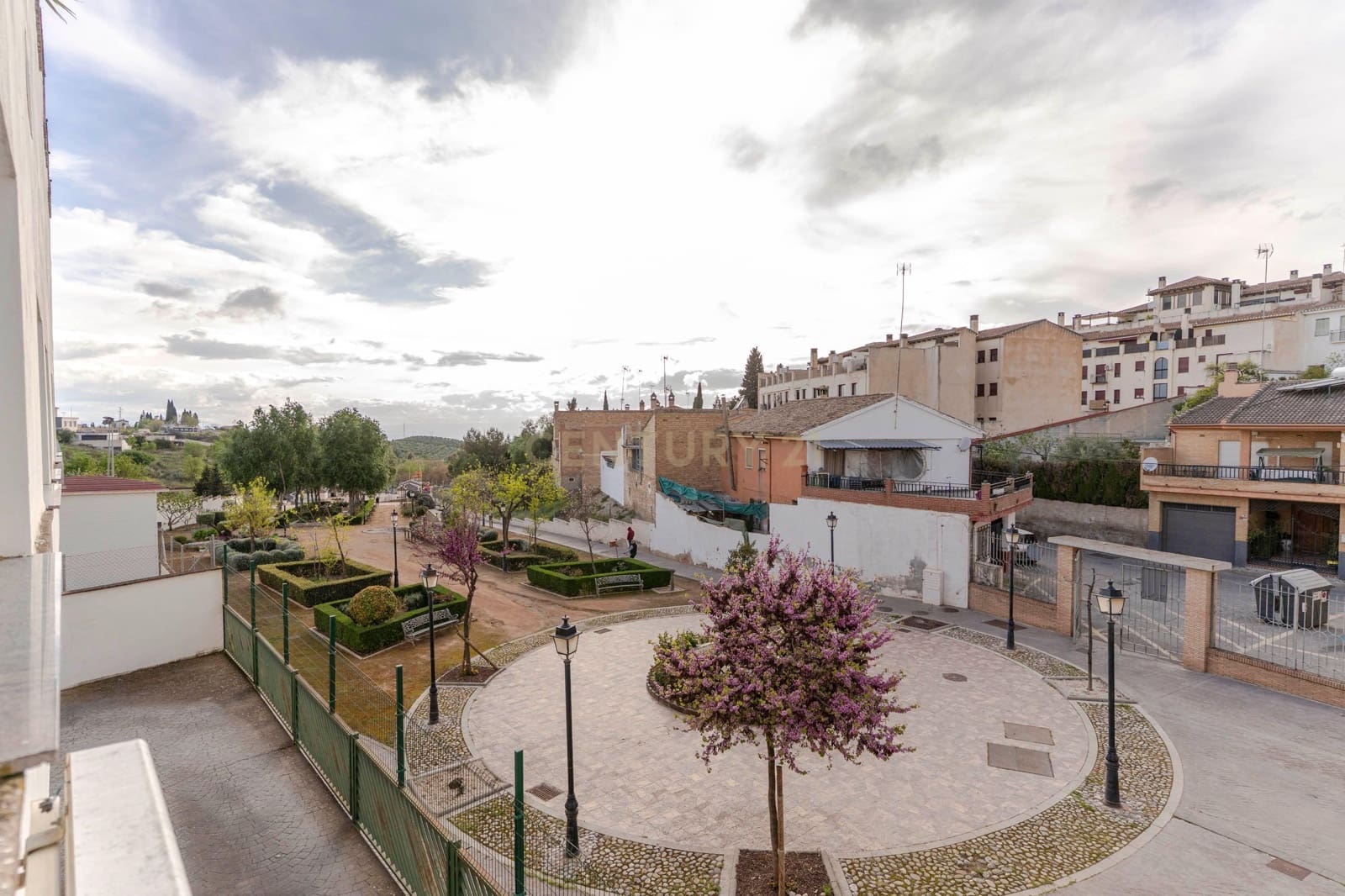 Kontor til salgs i Alfacar - € 89 000 (Ref: 9289558)