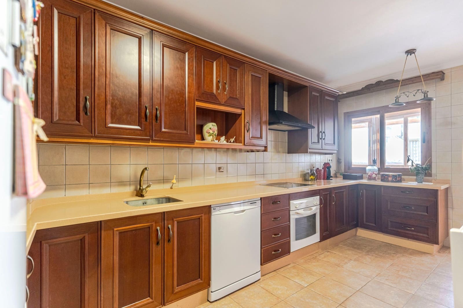 3 makuuhuone Asunto myytävänä paikassa Loja - 139 500 € (Ref: 9289560)