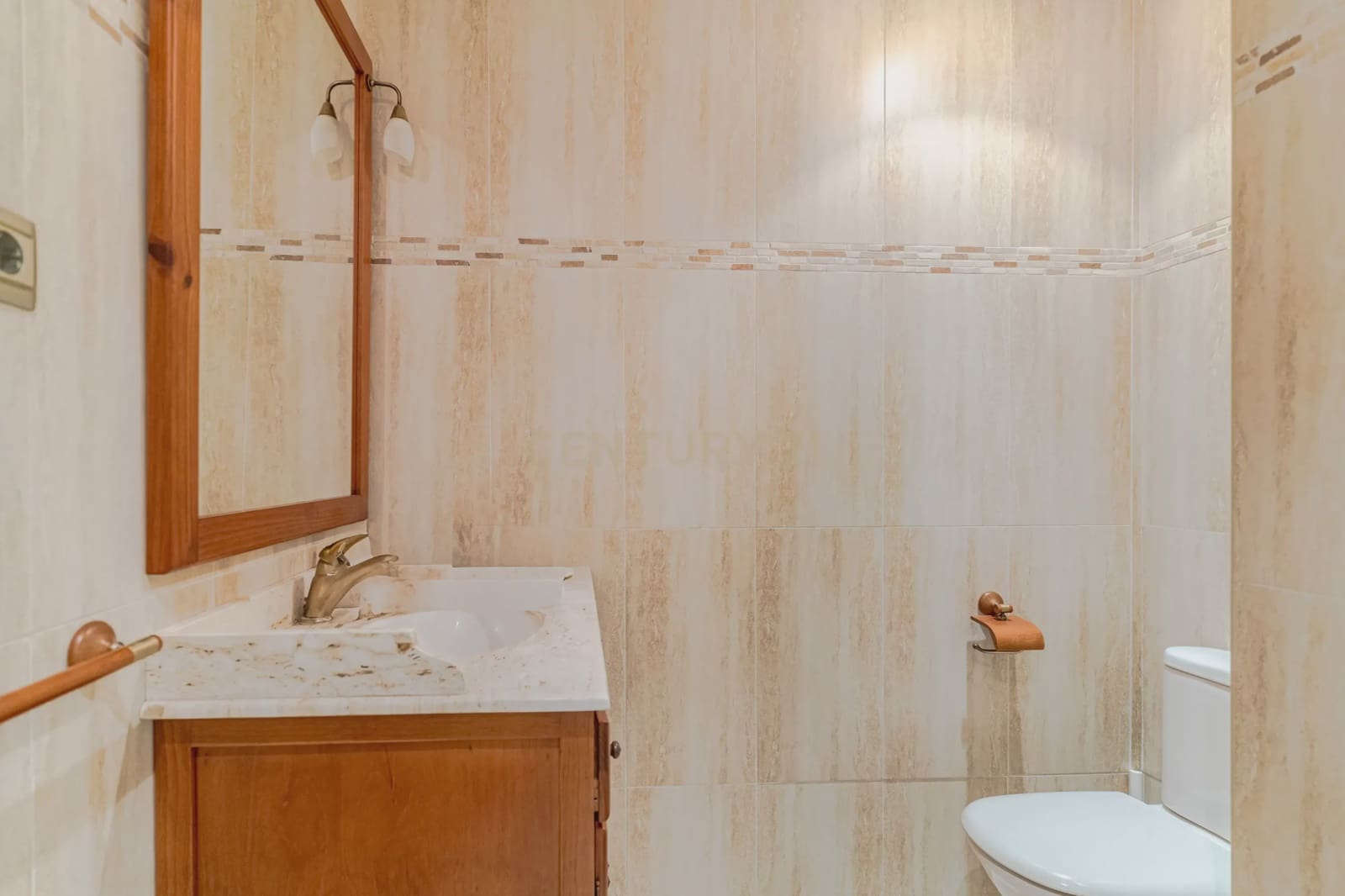 3 makuuhuone Asunto myytävänä paikassa Loja - 139 500 € (Ref: 9289560)