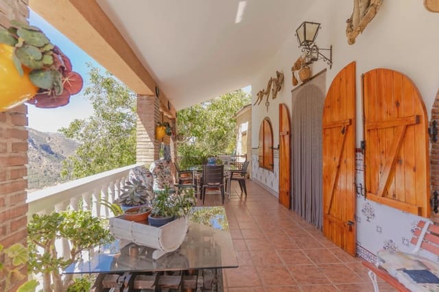 3 soveværelse Finca/Landehus til salg i Güéjar Sierra med swimmingpool garage - € 250.000 (Ref: 9289563)